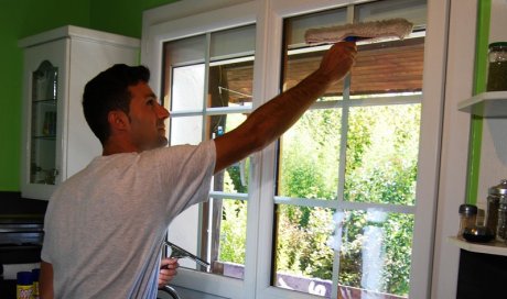Faire appel à un professionnel pour nettoyer ses vitres Rives